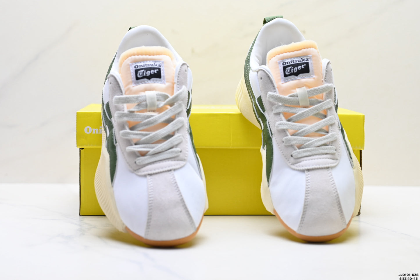 Onitsuka Tiger Acromount Retro Low-Top Sneakers