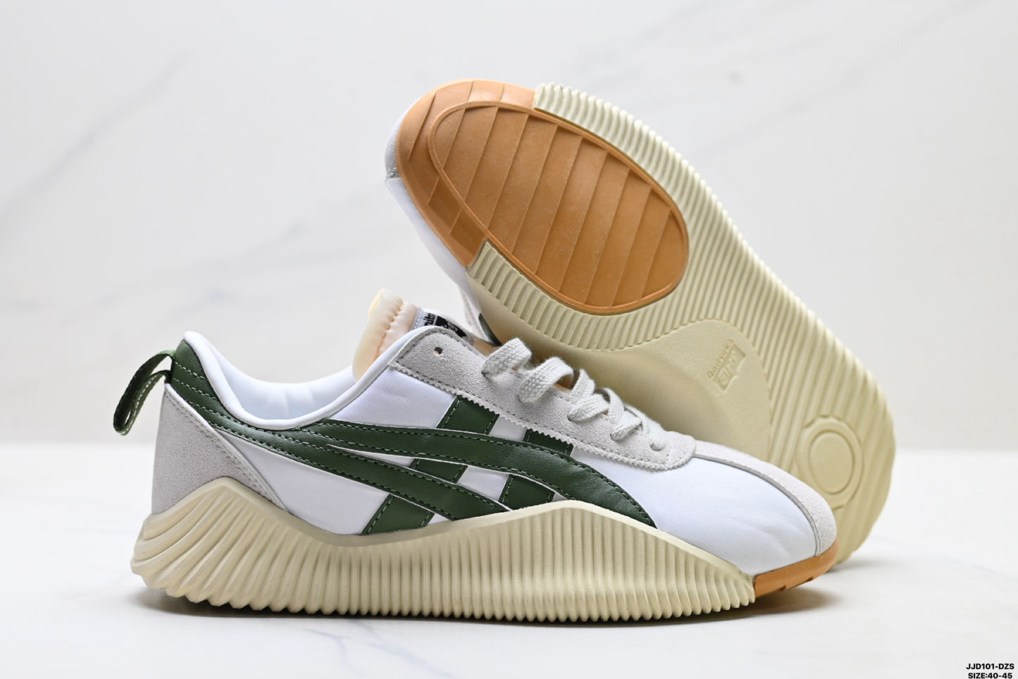 Onitsuka Tiger Acromount Retro Low-Top Sneakers