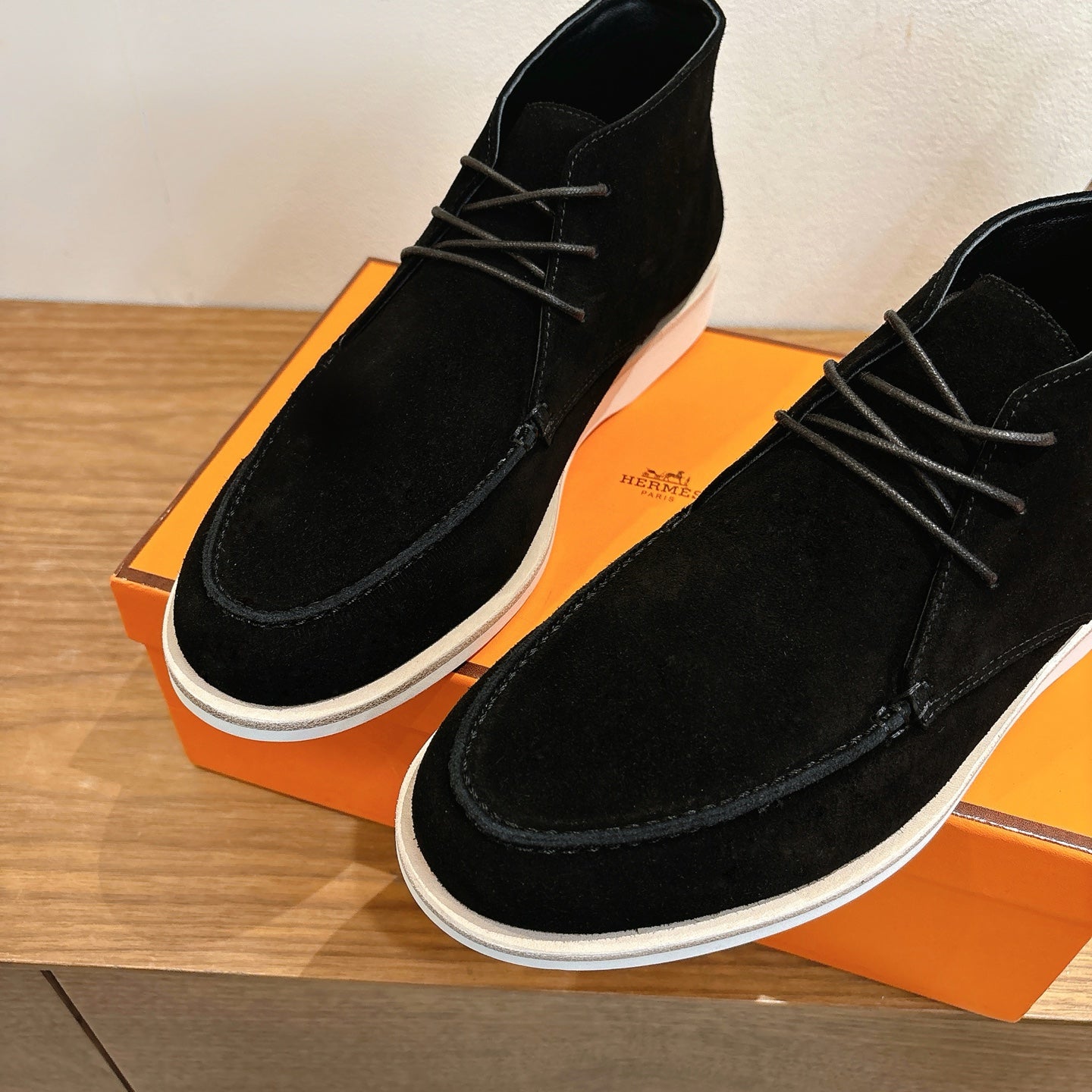 Hermès Classic Couple's Sandals – SS25 New Arrival