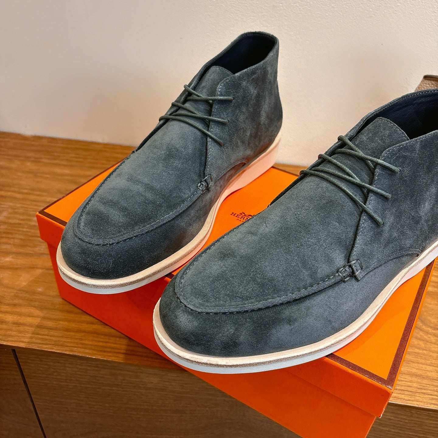 Hermès Classic Couple's Sandals – SS25 New Arrival