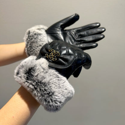 Chanel Double C Rabbit Fur Sheepskin Gloves – 2025FW