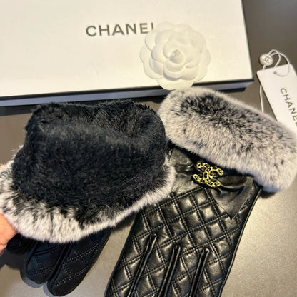 Chanel Double C Rabbit Fur Sheepskin Gloves – 2025FW