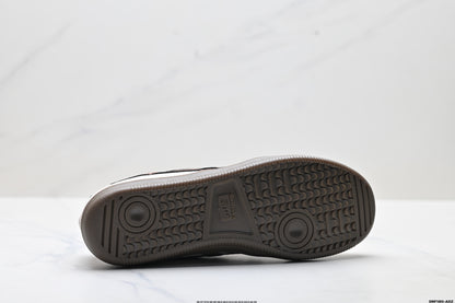 Onitsuka Tiger Tokuten Retro Low-Top Sneakers