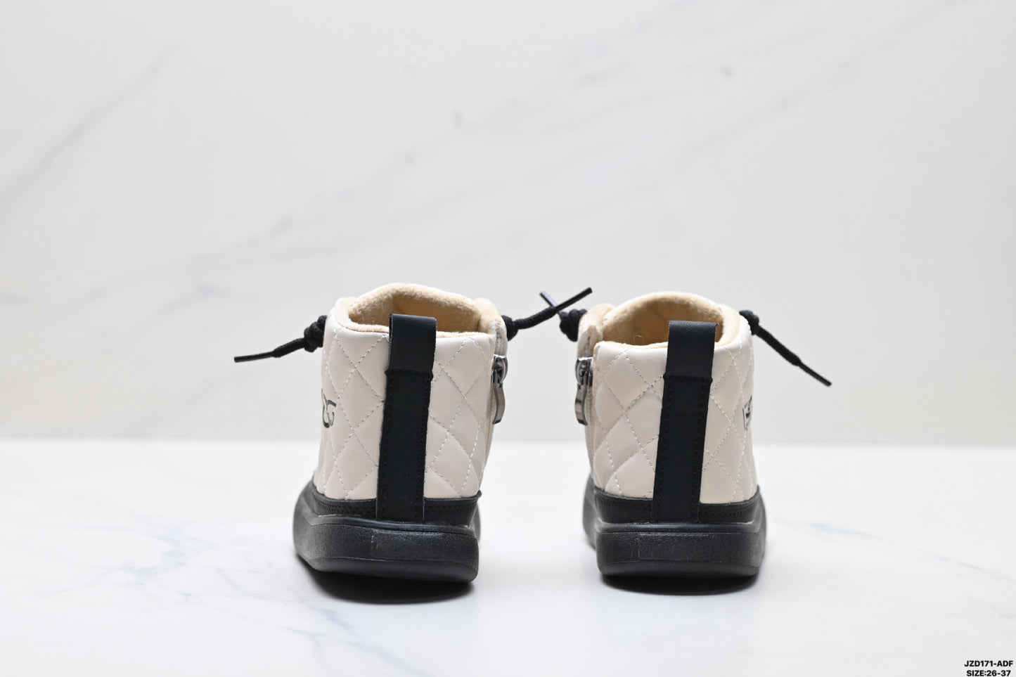 UGG Diamond Quilted Low Ankle Boots – Kids Collection