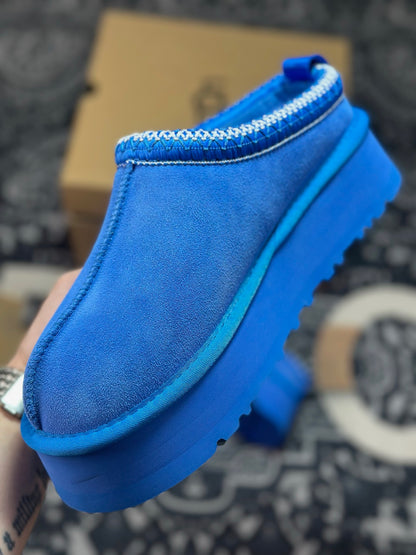 UGG Tazz Platform Snow Boots