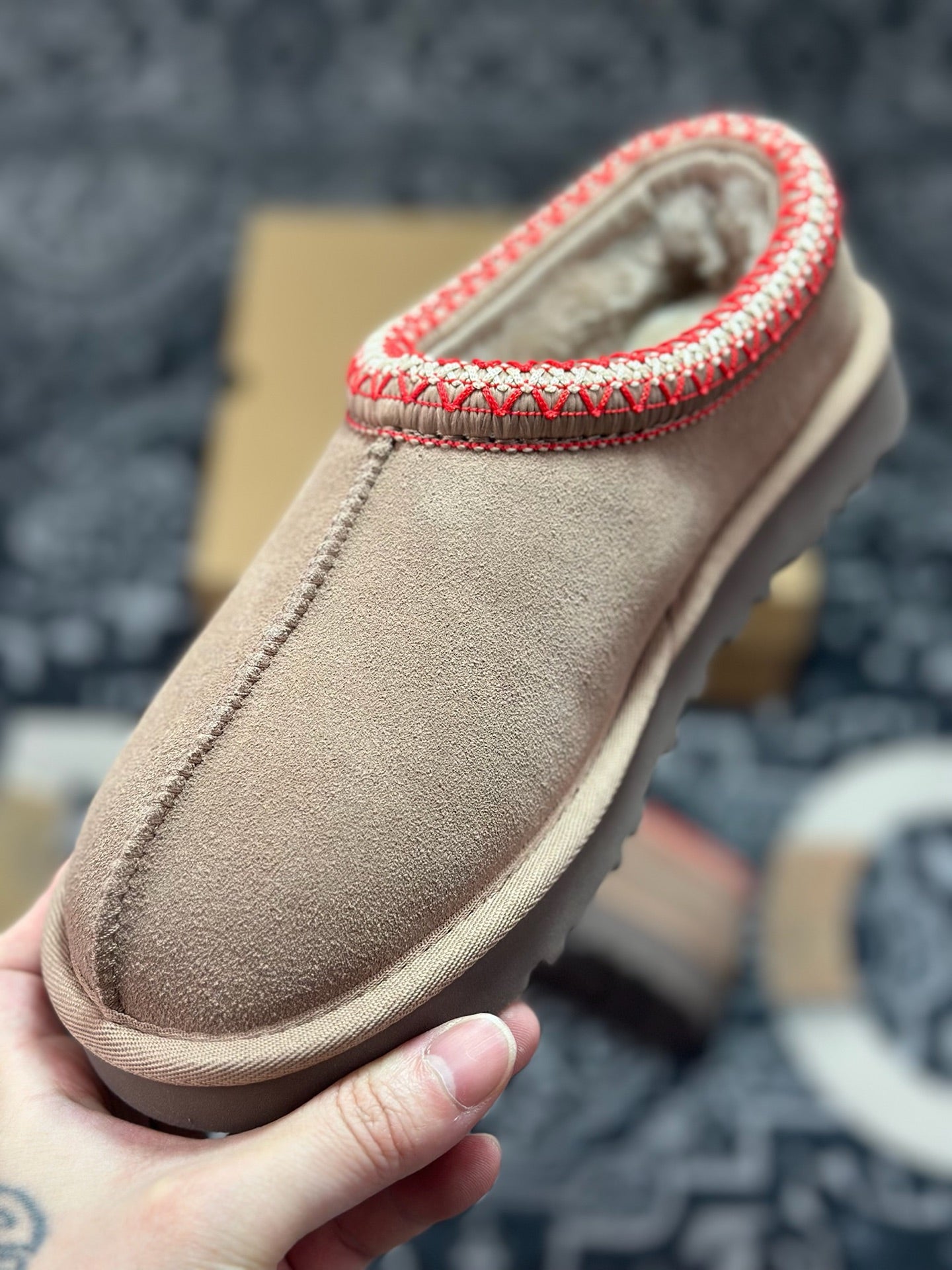 UGG Tazz Platform Snow Boots