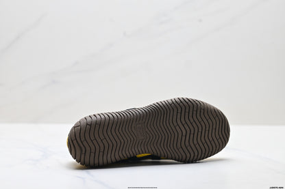 Onitsuka Tiger TSUNAHIKI Slip-On Casual Sneakers