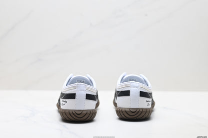 Onitsuka Tiger TSUNAHIKI Slip-On Casual Sneakers
