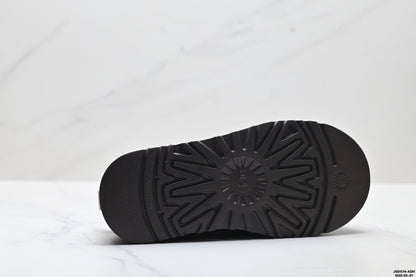 UGG Tazz Slip-On Snow Boots