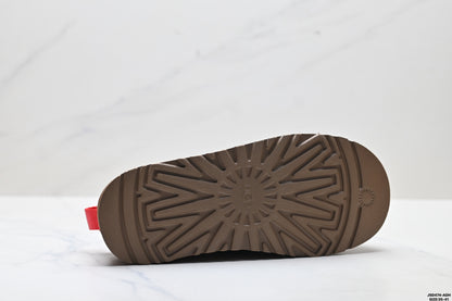 UGG Tazz Slip-On Snow Boots