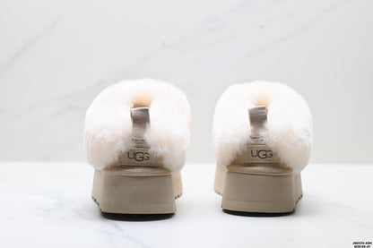 UGG Dakota Slip-On Snow Boots
