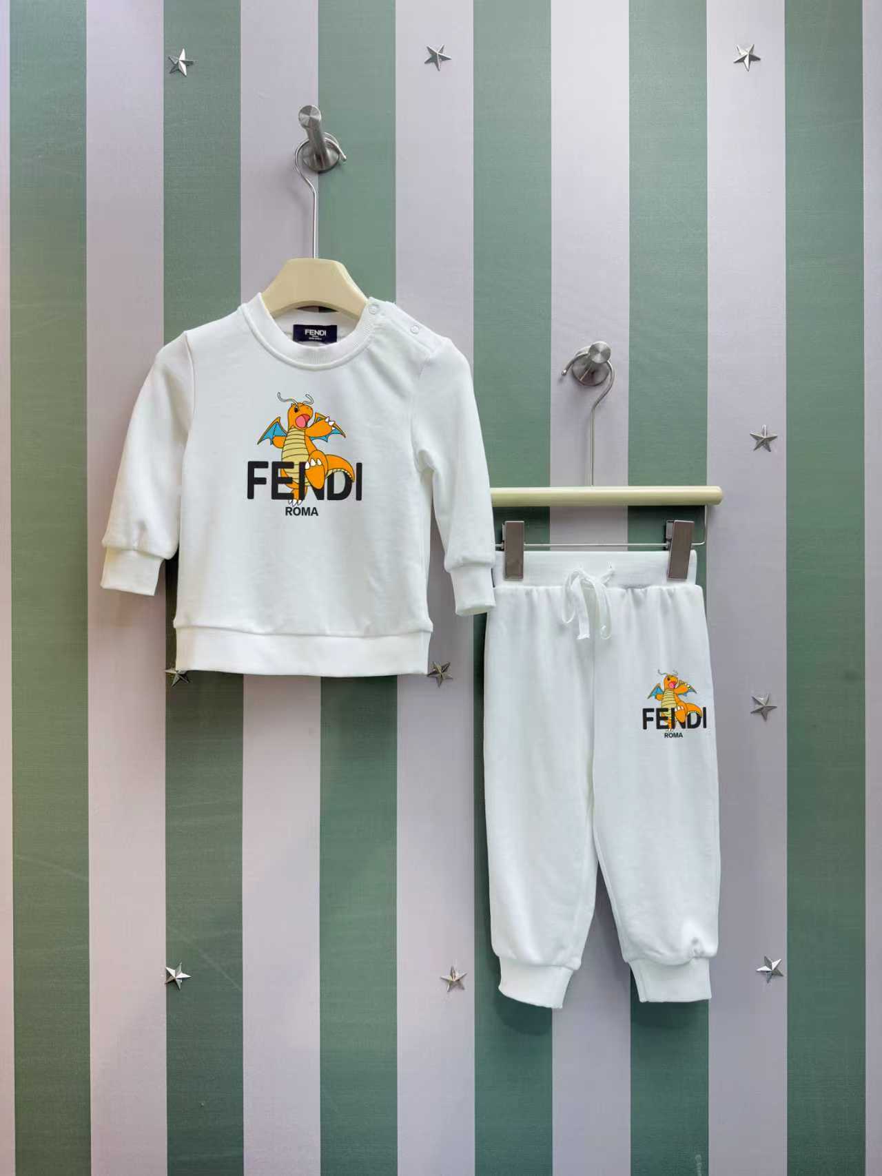 Fendi Infant Sweatshirt and Pants Set – 2025SS – Kids Collection