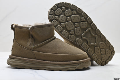 UGG Dakota City Mid-Cut Snow Boots