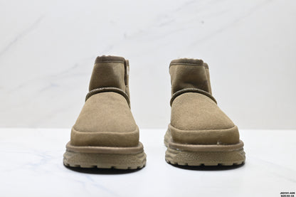 UGG Dakota City Mid-Cut Snow Boots