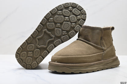 UGG Dakota City Mid-Cut Snow Boots