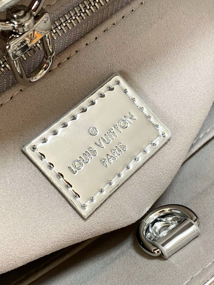 Louis Vuitton OnTheGo Small Tote Bag – LV Ski Series