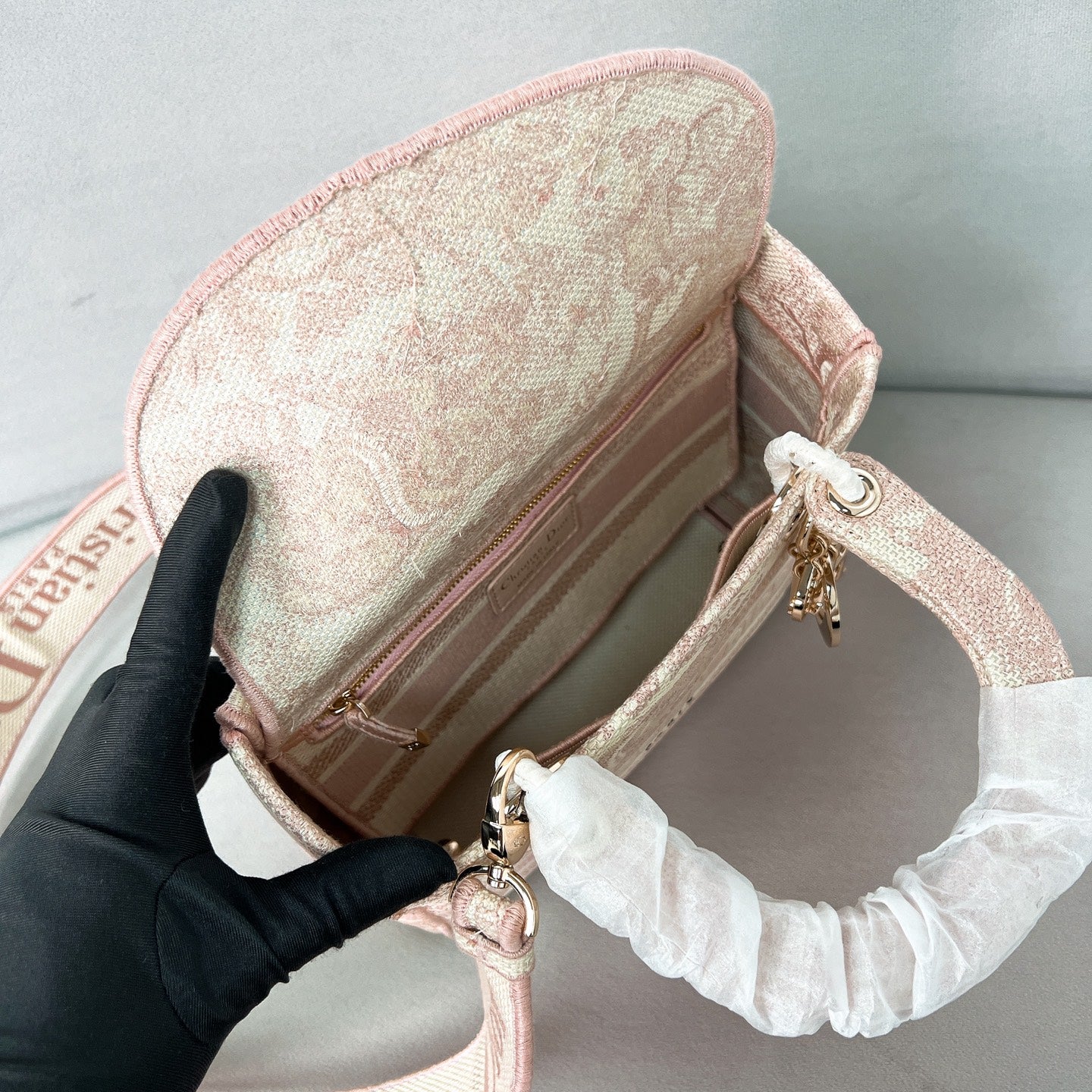 Dior Lady D-Lite Medium Shoulder Bag