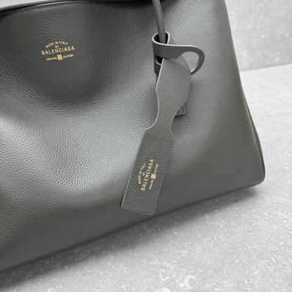 Balenciaga CarryAll Leather Tote Bag – 2025