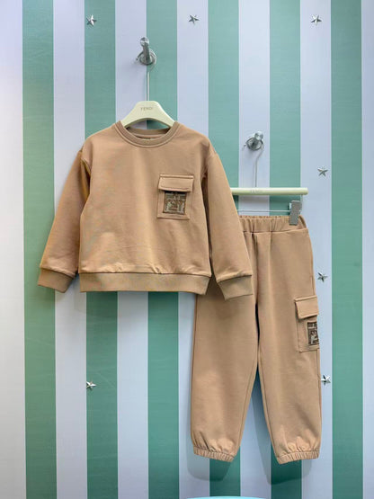 Fendi Kids Logo Print Sweatshirt Tracksuit Set – Early Autumn/Winter 2025SS – Kids Collection