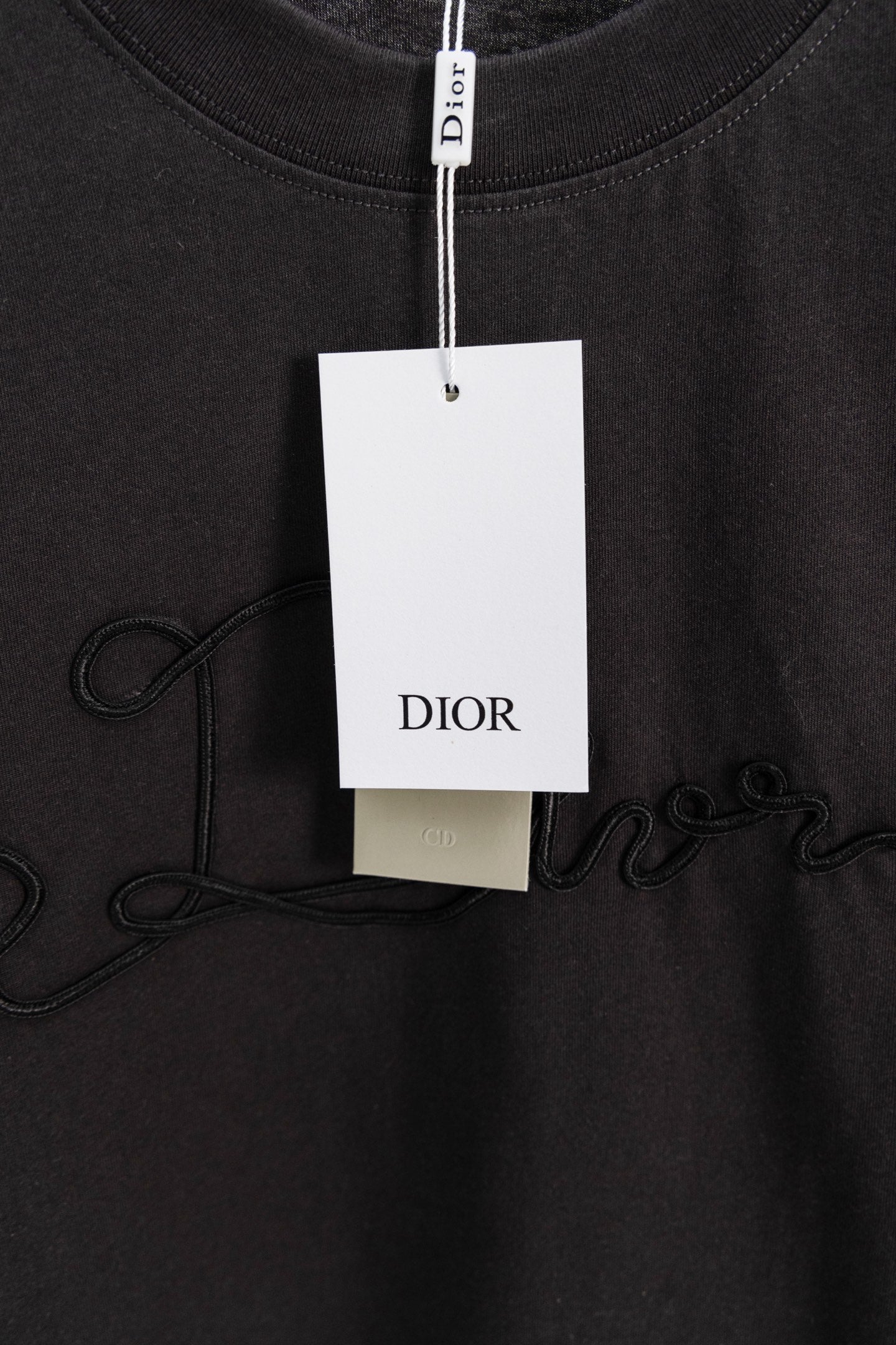 Dior Ribbon Logo Short-Sleeved T-Shirt – 2026 Spring Collection