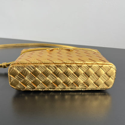 Bottega Veneta Vanity Case Shoulder Bag – Christmas Limited Edition