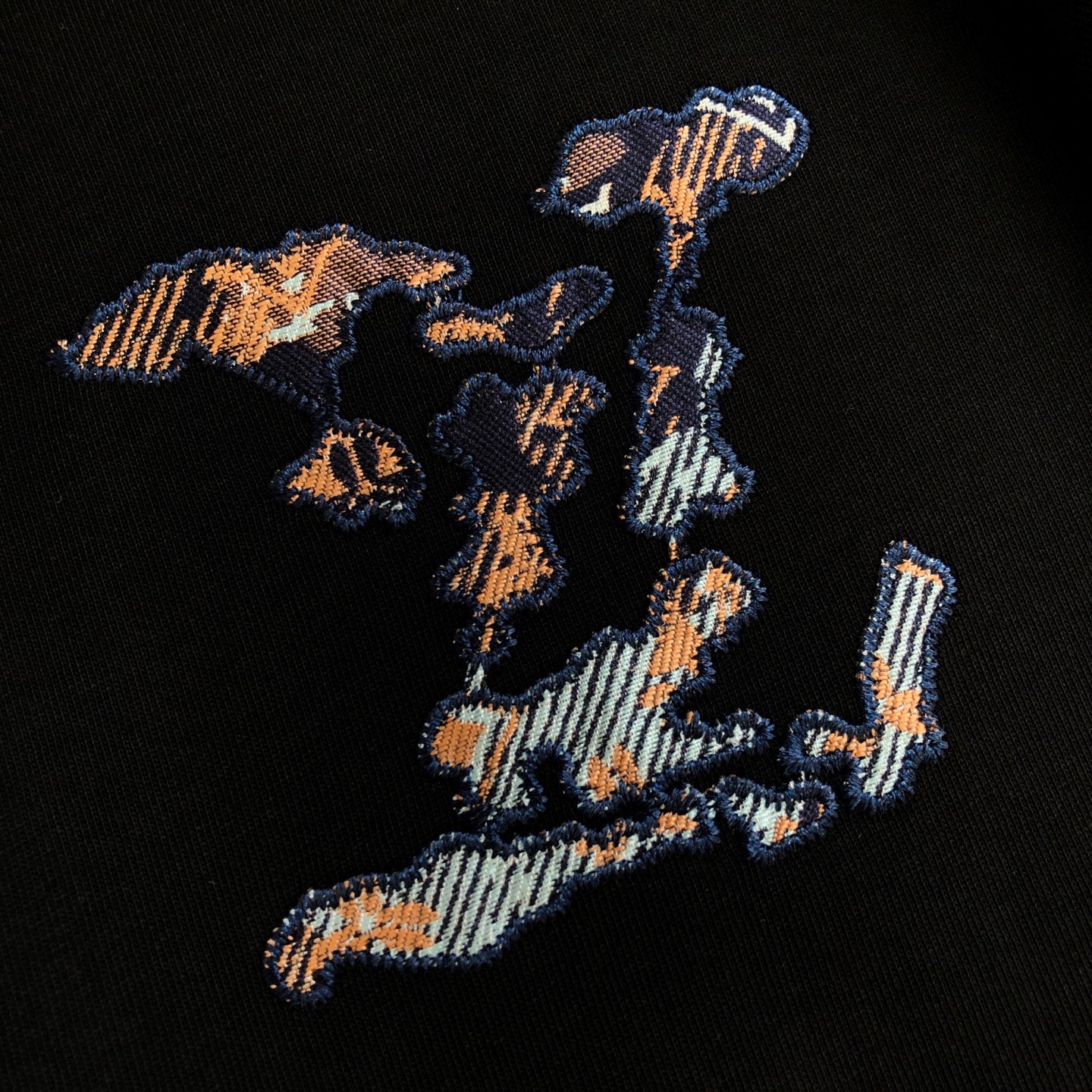 Louis Vuitton Embroidered Logo Crewneck T-Shirt – 2026SS