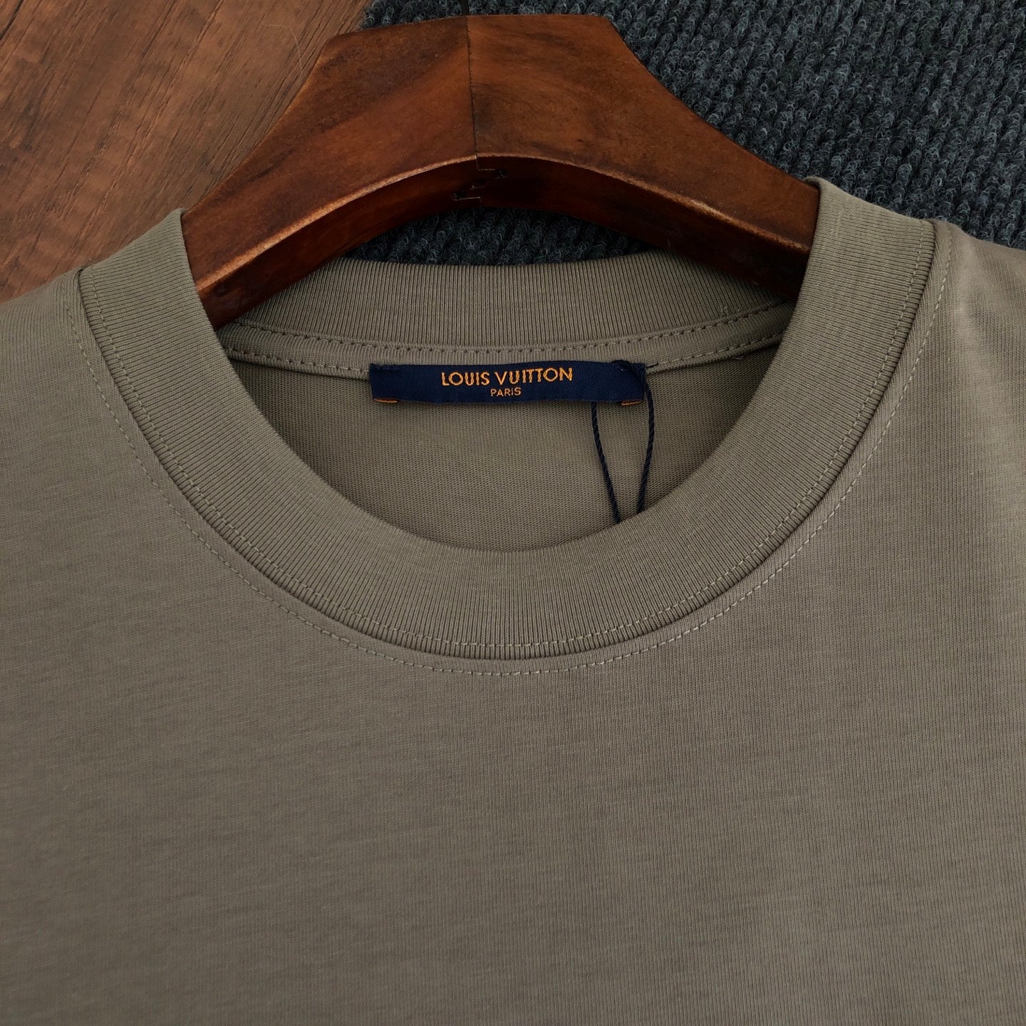 Louis Vuitton Embroidered Logo Crewneck T-Shirt – 2026SS