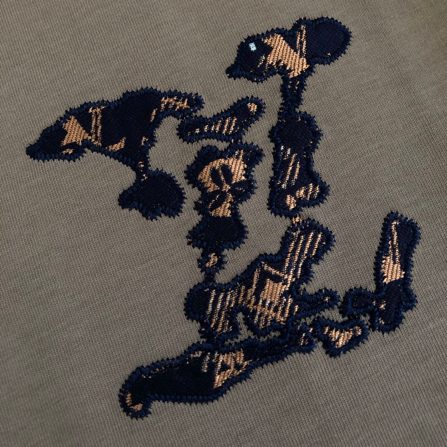 Louis Vuitton Embroidered Logo Crewneck T-Shirt – 2026SS