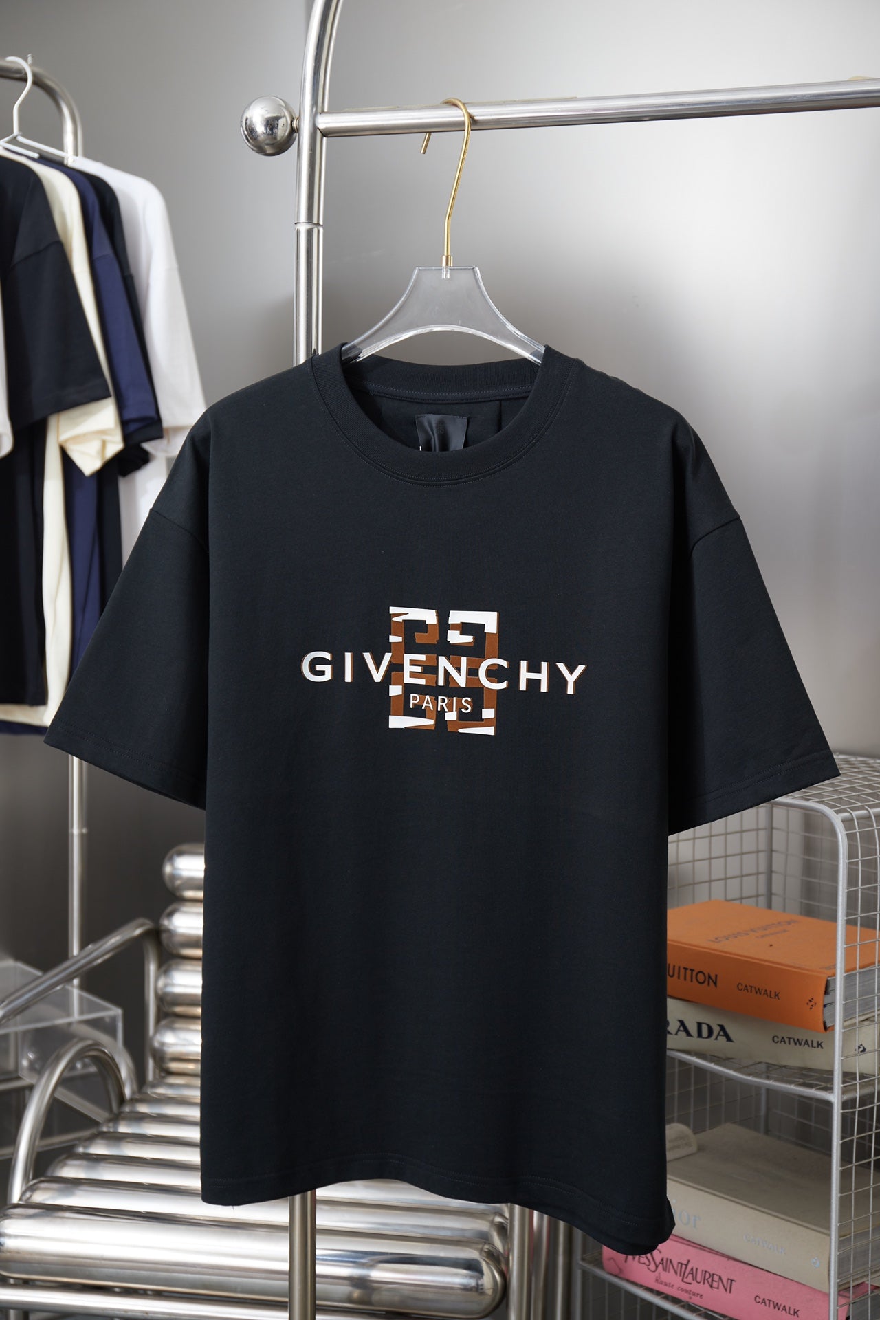 Givenchy Classic Logo Short-Sleeve T-Shirt – 26SS