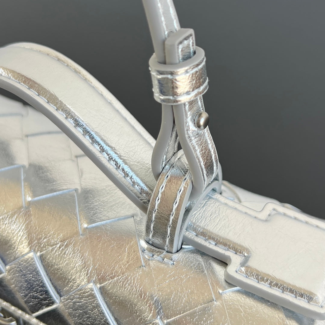 Bottega Veneta Intrecciato Vanity Case