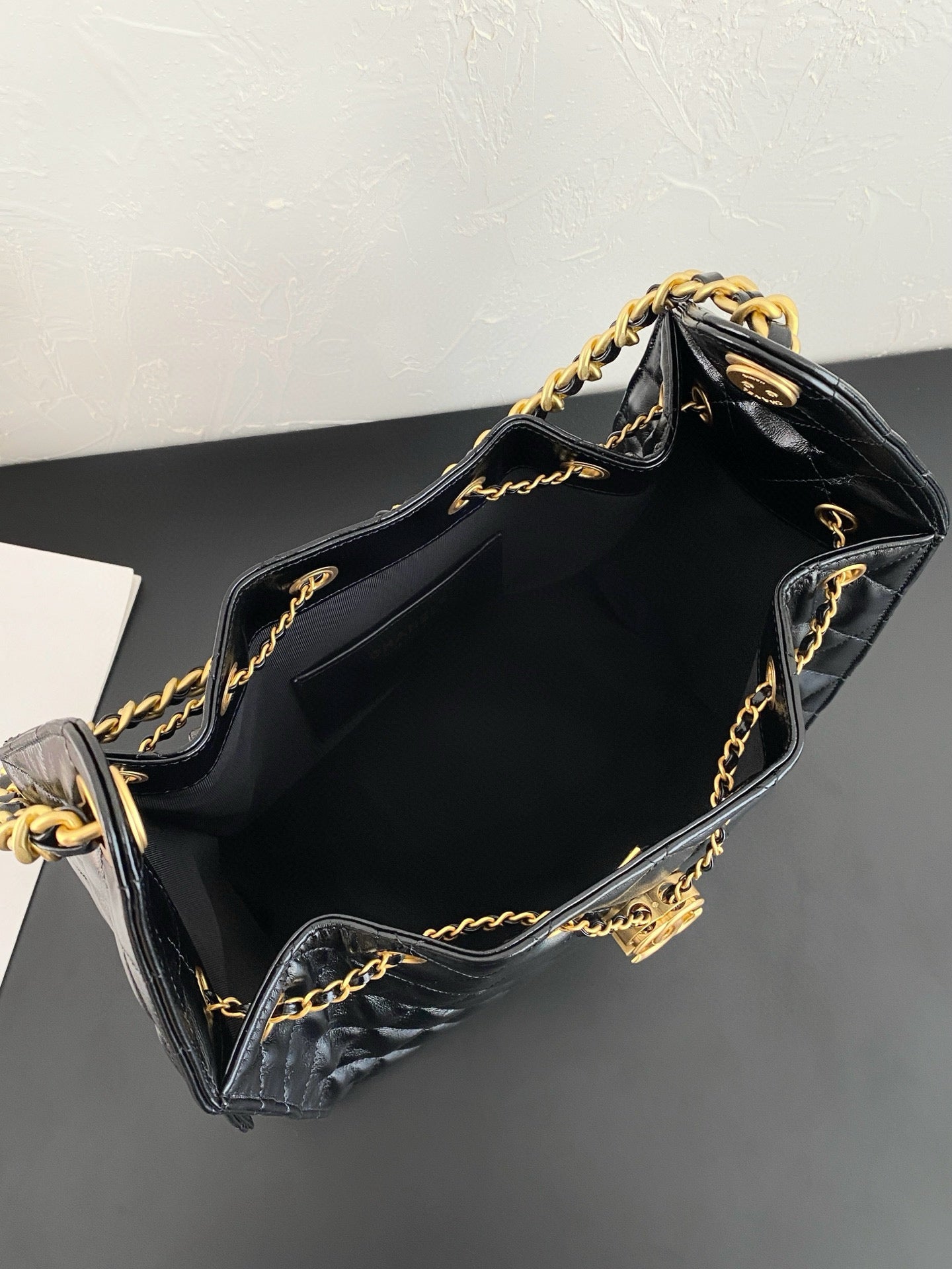 Chanel Oil Wax Leather Hobo Bag – 25C