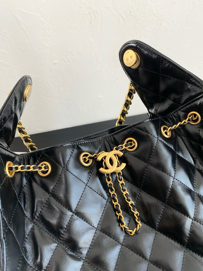 Chanel Oil Wax Leather Hobo Bag – 25C