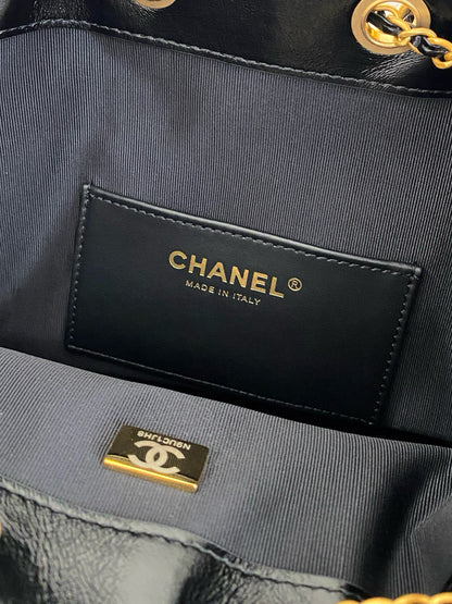 Chanel Oil Wax Leather Hobo Bag – 25C