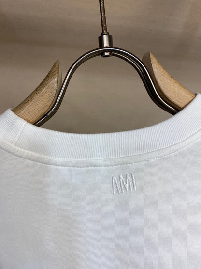 AMI Paris Embossed Heart T-Shirt – 2026