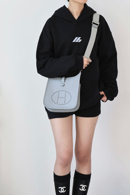 Boutique Selection Soft Leather Shoulder Bag – Puppet Gray