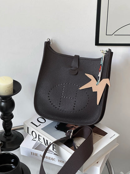 Hermès 23cm Handbag – Ebony