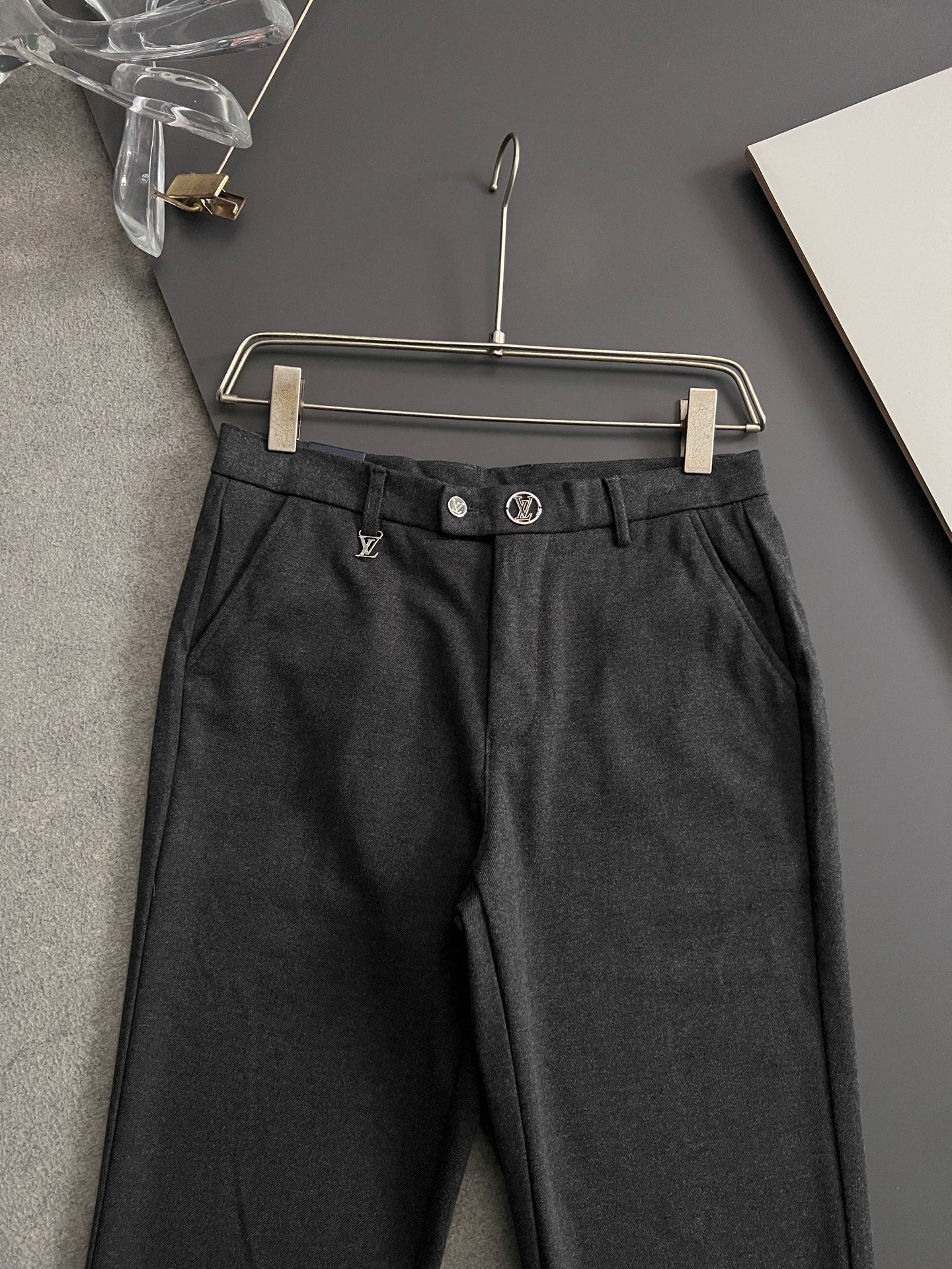 Louis Vuitton Men's Cashmere Casual Trousers – 2025
