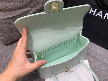 Chanel 26P Preppy Coco Shoulder Bag – Spring/Summer Collection