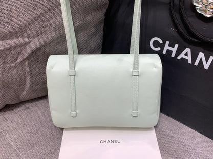 Chanel 26P Preppy Coco Shoulder Bag – Spring/Summer Collection
