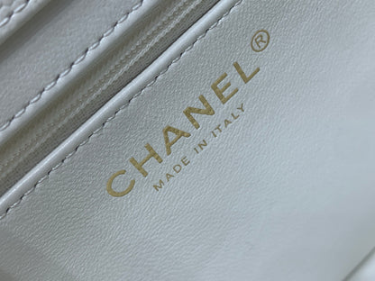 Chanel 26P Preppy Coco Shoulder Bag – Spring/Summer Collection