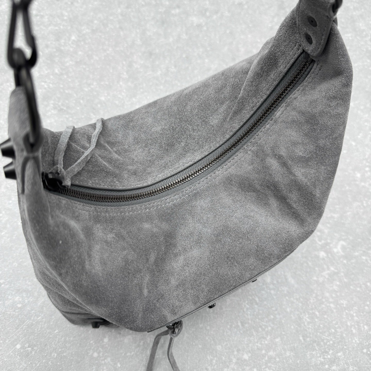 Balenciaga Le City Hobo Bag – Small