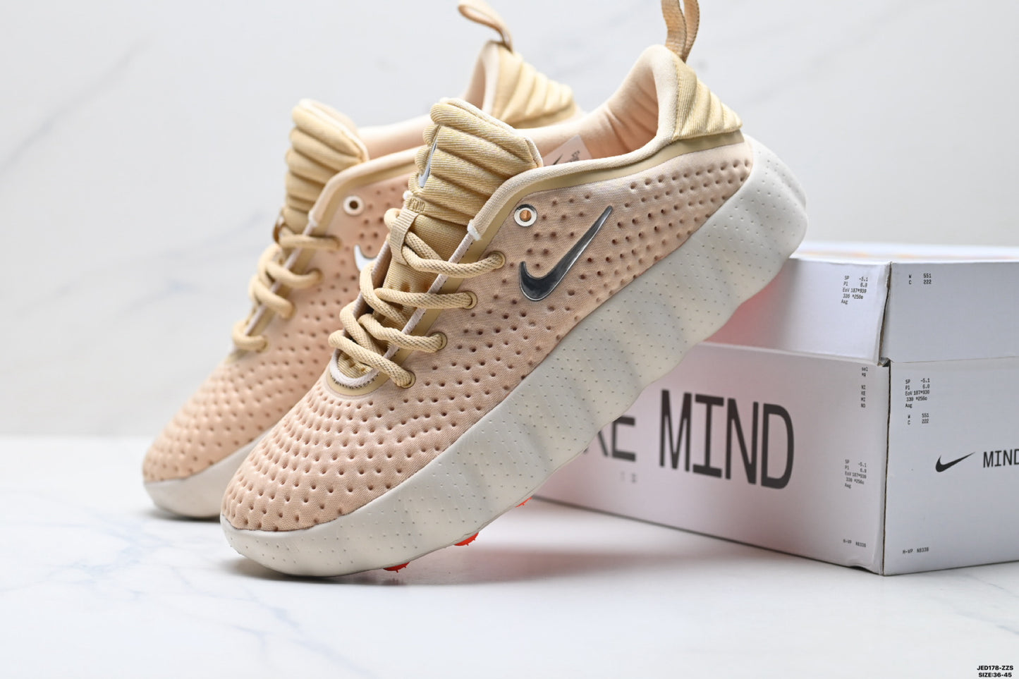 Nike Mind 002 Training Shoes