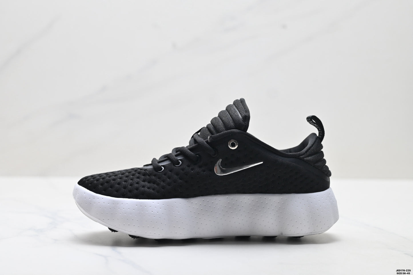 Nike Mind 002 Training Shoes