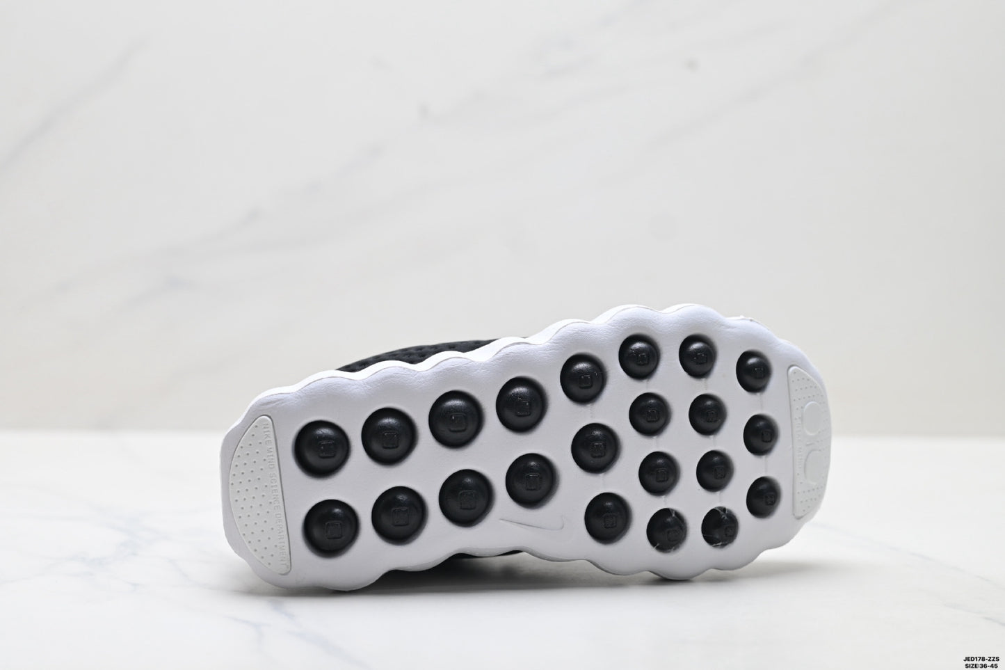 Nike Mind 002 Training Shoes