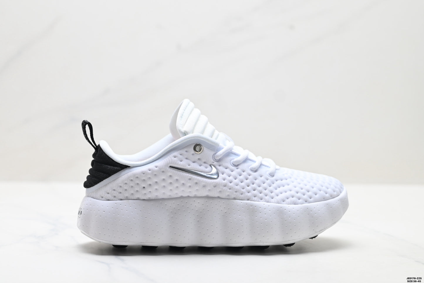Nike Mind 002 Training Shoes