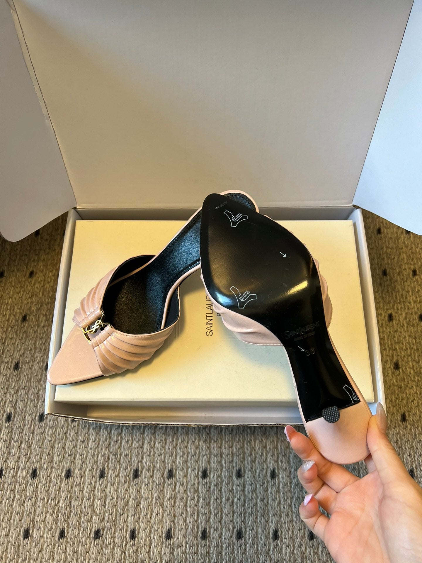 Saint Laurent Pleated Pointed-Toe Mules – 26SS