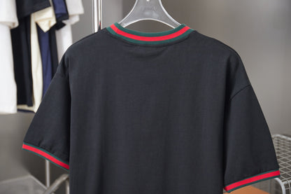 Gucci Classic Red and Green Ribbed T-Shirt – 26SS Early Spring Collection