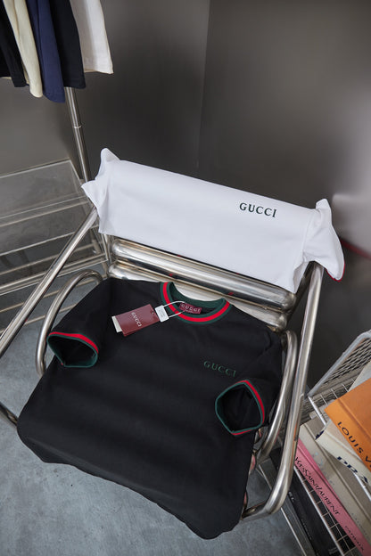 Gucci Classic Red and Green Ribbed T-Shirt – 26SS Early Spring Collection