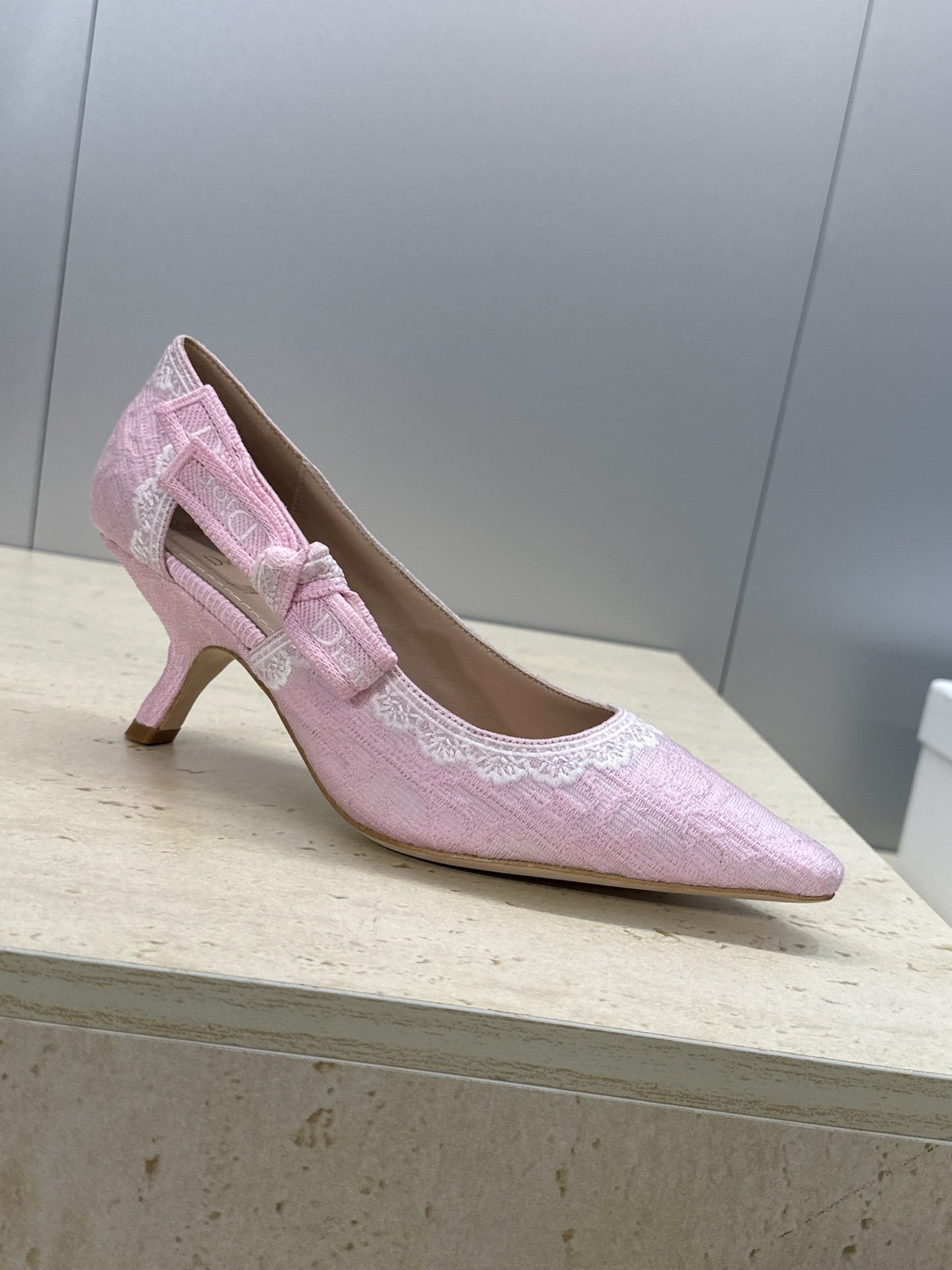 Dior J'Adior Dentelle Jelly Bow Pumps – 2026 Early Spring Collection