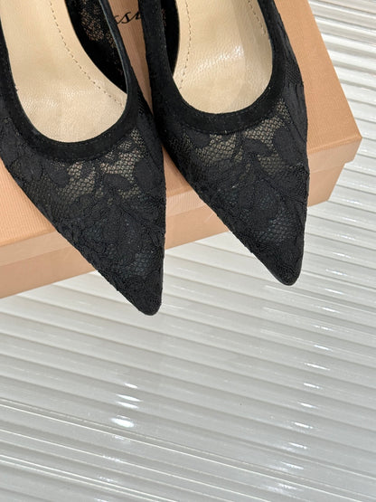 Gianvito Rossi Lace Pointed-Toe Pumps – 26WF